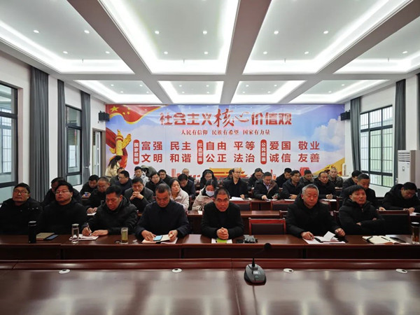 邓州市刘集镇中心学校：交流互鉴促创新 优化教育好环境