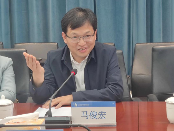 邓州市：考察交流谋提升  助推教育促发展