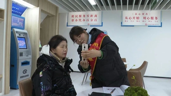 息县：“帮办代办”解企忧 为民服务见真情