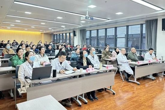 信阳市中心医院成功主办2023年信阳市临床药学质量控制中心年度工作总结会暨述职评价会议