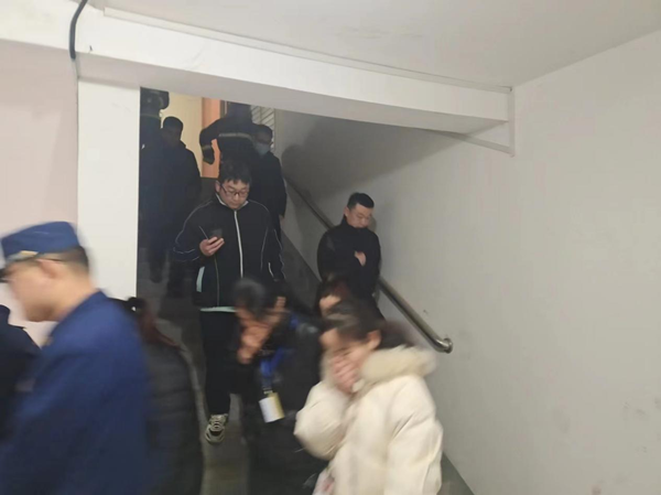 邓州市花洲街道：消防演练筑平安 优化营商好环境