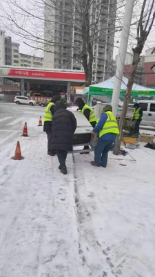 信阳移动公司迅速行动做好低温雨雪天气通信服务保障
