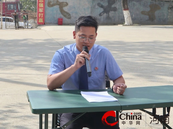 “检察蓝”走进“军营绿”——泌阳县人民检察院开展“千名检察官送法助征兵”主题活动