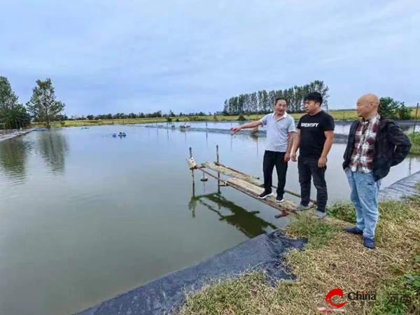 ​河南农业科技引领优势产业发展（水产）专家服务团莅临西平开展技术服务
