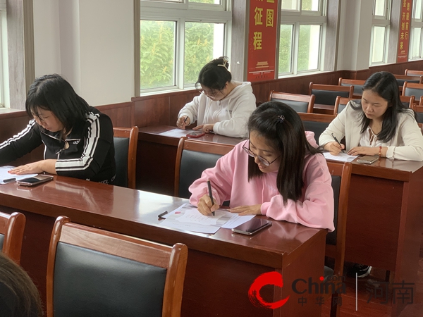 童心飞扬 笔墨飘香——驻马店市第三十小学举行全校师生规范字书写比赛
