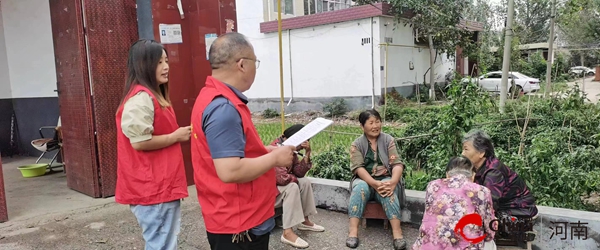 ​西平县柏苑街道开展创建全国文明城市入户宣传活动