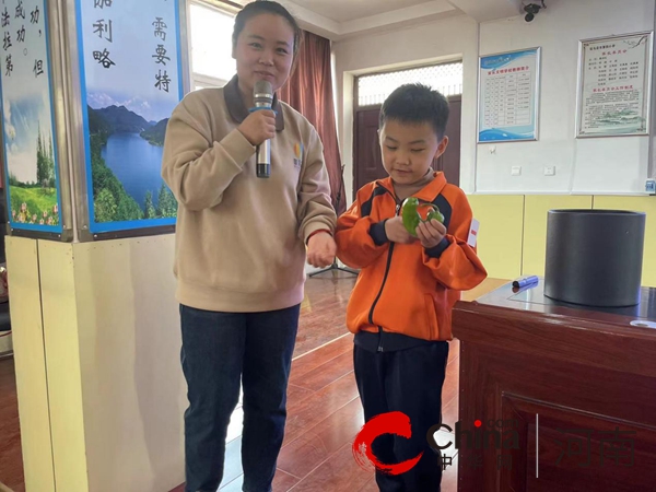 快乐阅读 轻松写作——驻马店市第四小学举办阅读写作读书会活动