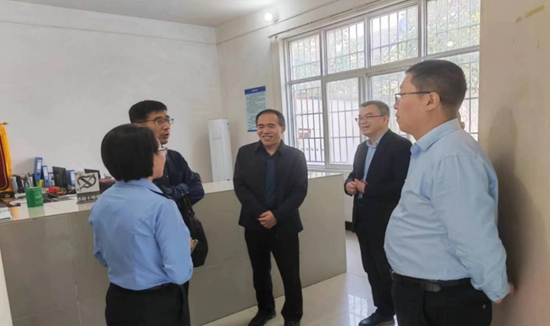 河南省市场监管局第五调研组到信阳调研指导行风建设和基层所规范化建设工作