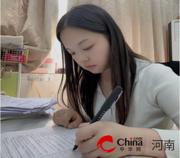 驻马店市第二十四小学开展师德师风自查自纠专题活动