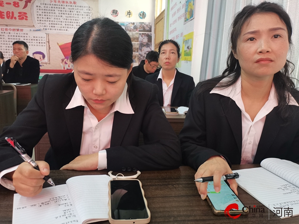 西平县蔡寨中心校举行小学班主任班级管理能力及六年级质量提升学习培训活动
