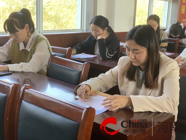 泼墨书锦绣 执笔颂中华——驻马店市第三十小学举行全体师生规范字书写比赛