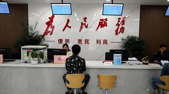 ​息县：“评”出满意 “议”出担当