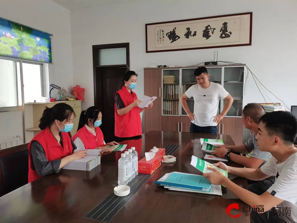 快讯：西平县应急管理局积极开展安全生产进企业秋季宣传活动