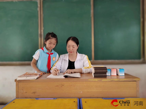 【独家】​西平四中小学部优秀教师刘红丽