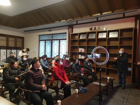 当前速看：信阳中医药文化馆开展第十三期中医药知识讲座和义诊活动