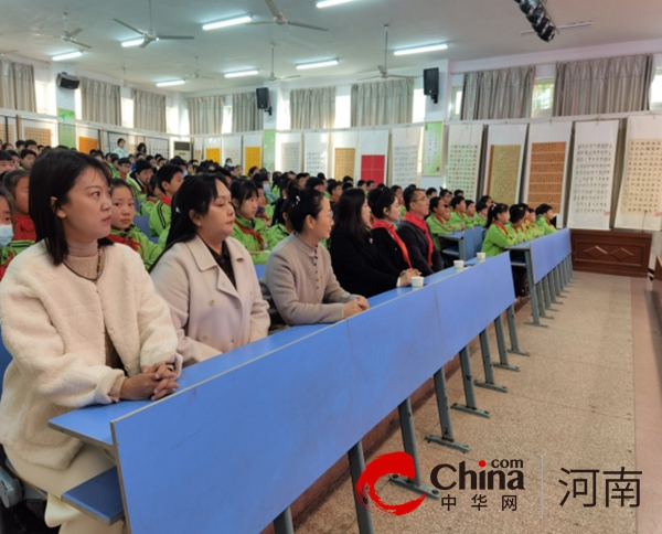 驻马店市第二十四小学：道德模范进校园 榜样力量润心田