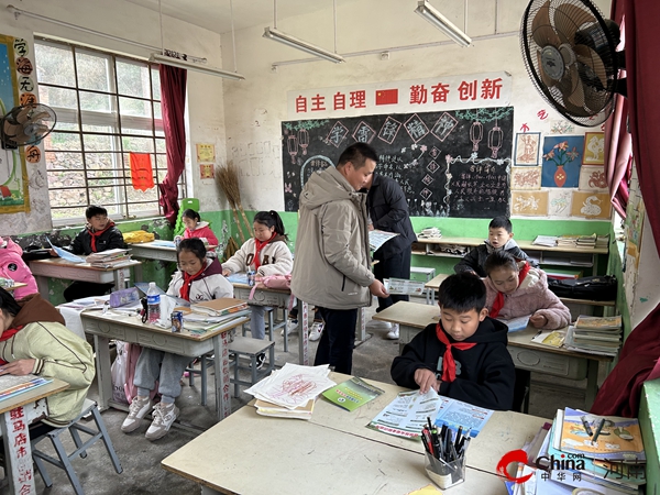 ​西平县应急管理局开展防震减灾科普知识宣传进校园活动