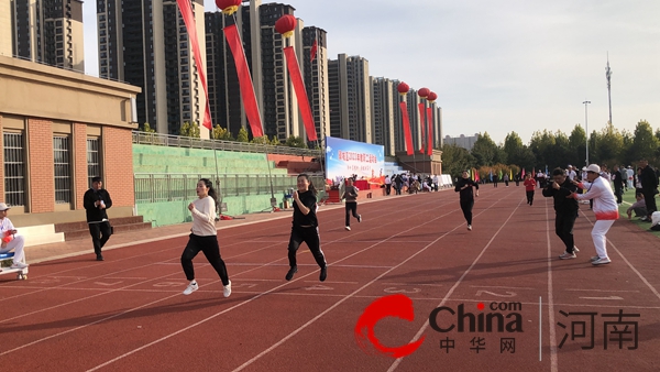 沐浴冬日暖阳 尽显职工风采——驻马店市第十二小学参加驿城区职工运动会活动纪实