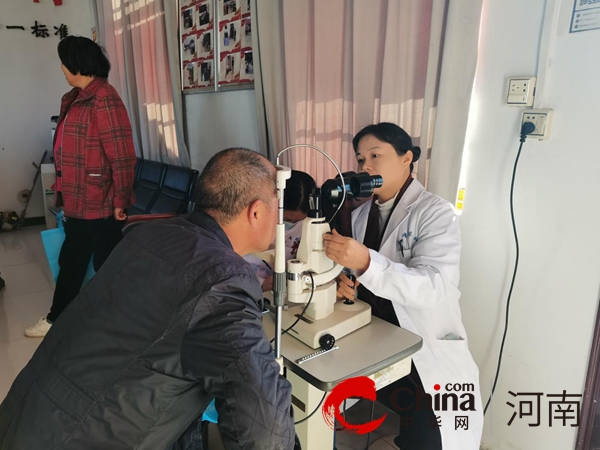 驻马店市驿城区蚁蜂镇：爱心暖人心 服务进乡村