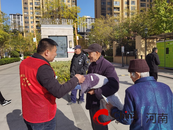 驻马店市驿城区老街街道邓瓦房社区：防灾减灾知识宣传 多措并举创“平安法治星”