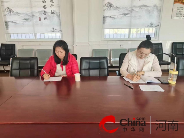 驻马店市第三中学举行课堂教学水平评估活动