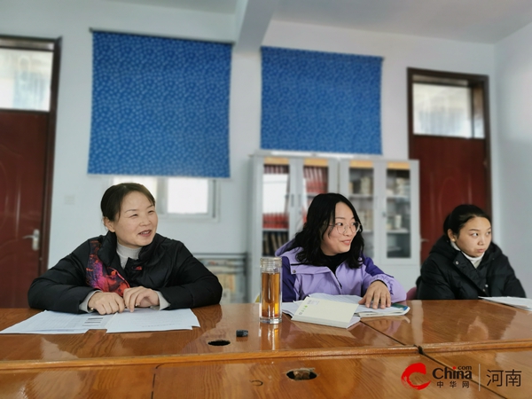 ​西平县柏城三里湾小学召开六年级教学质量分析及教学心得分享交流会