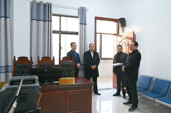 ​商城县委常委、政法委书记高东到道交一体化处理中心调研指导工作