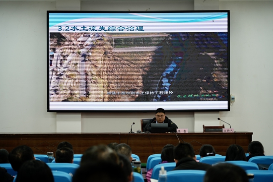 热推荐：信阳市水利局组织开展水土保持国策宣传进党校活动