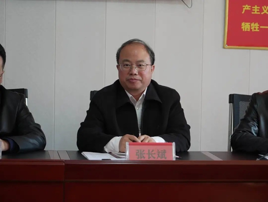 信阳市金融工作局与固始县农商行到帮扶村洪塘村开展巩固脱贫攻坚成果调研