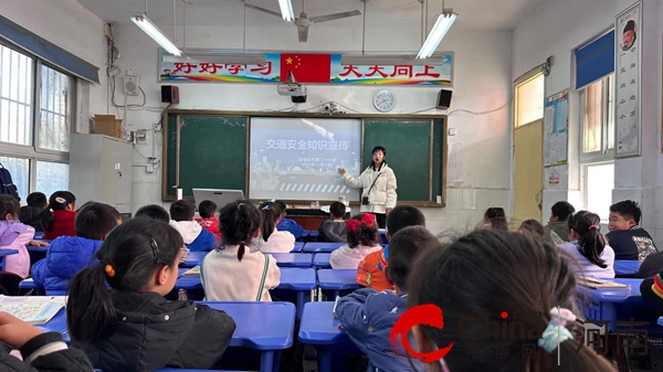 文明交通 安全“童”行——驻马店市第二十小学开展交通安全教育活动