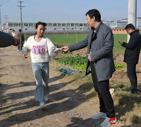 ​西平县师灵中学举行2023年秋期冬季长跑运动会