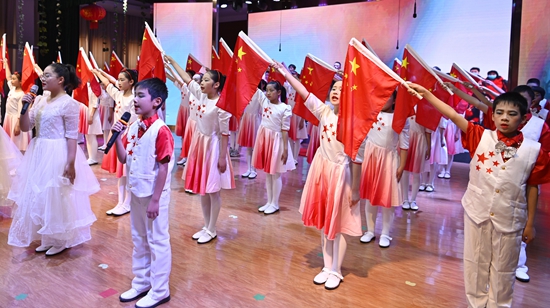 ​新县：诵读中华经典 浸润书香校园