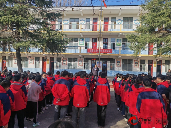 ​西平县蔡寨初级中学隆重举行冬季长跑运动会