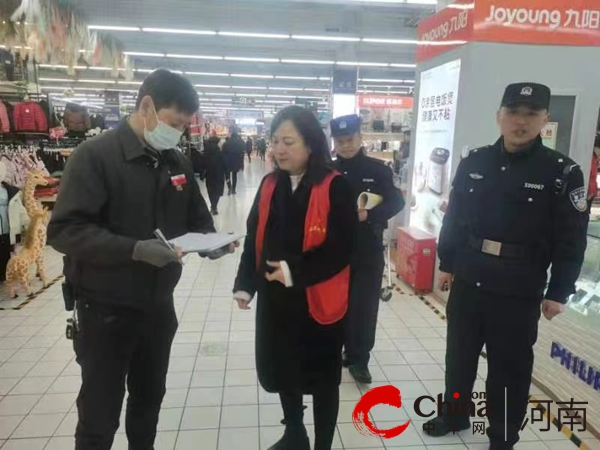 驻马店开发区金河办事处小界牌社区开展“六查一打”专项行动