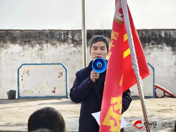 ​西平县焦庄郝庄小学开展“勿忘国耻 强我中华”国家公祭日主题晨会