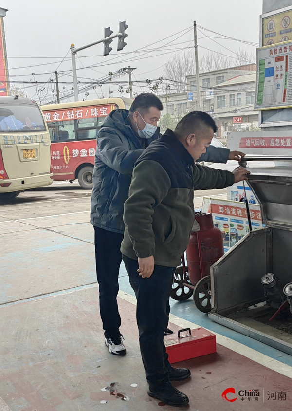 ​西平县应急管理局开展低温雨雪冰冻灾害期间危化企业安全检查