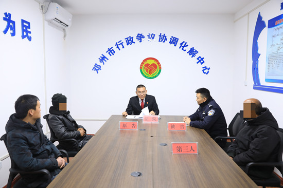 邓州法院：院长带头办案推动行政争议实质性化解