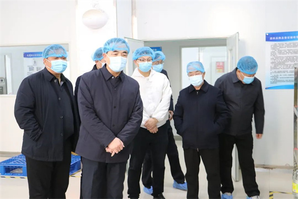 【校园快讯】共筑食品安全 心系师生健康——商丘市人大常委会党组副书记、副主任曹月坤一行莅临商丘市第二实验小学督导检查食品安全工作 快资讯