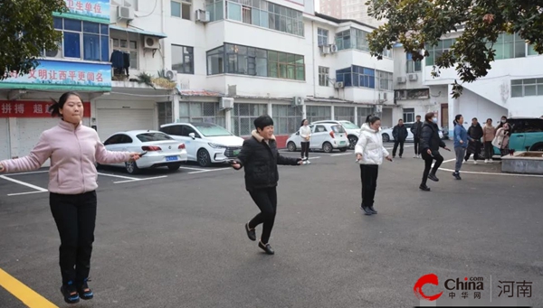 ​西平县卫健体委举办“迎元旦”机关趣味运动会