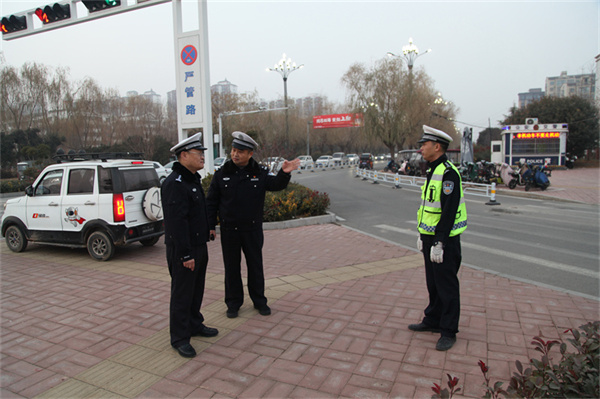 商丘市公安局交警支队秩序管理大队到睢县调研指导“冬季行动”开展情况