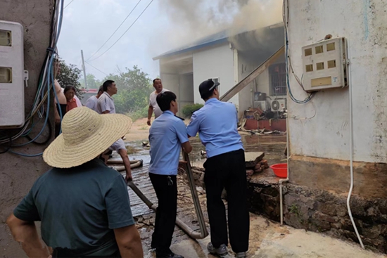 ​光山公安：以“守护”之名 让服务更有温度