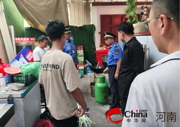 驻马店开发区城市管理局金河三中队：筑牢安全防线 防患于未“燃”