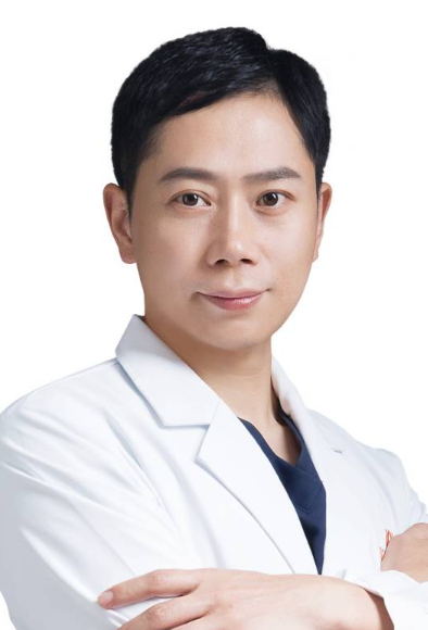 脂肪博士李文鹏：塑造健康身材的专家引领者