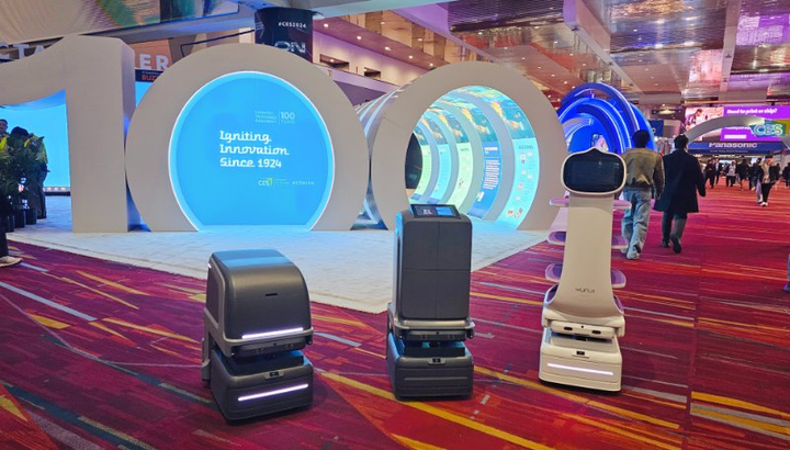 云迹科技亮相ces2024 多功能分体机器人up走进国际视野